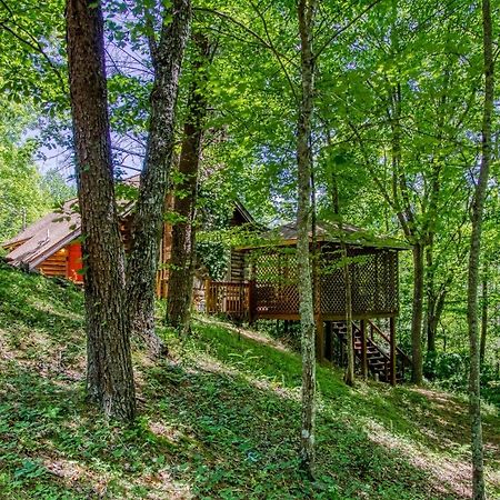 Very Private, Real Log Cabin With Hot Tub! Sevierville Bagian luar foto
