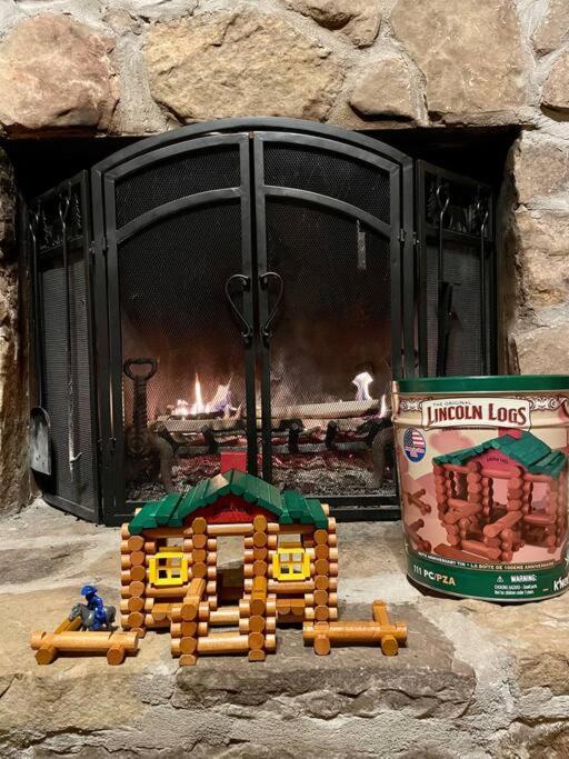Very Private, Real Log Cabin With Hot Tub! Sevierville Bagian luar foto