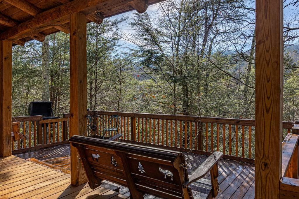Very Private, Real Log Cabin With Hot Tub! Sevierville Bagian luar foto