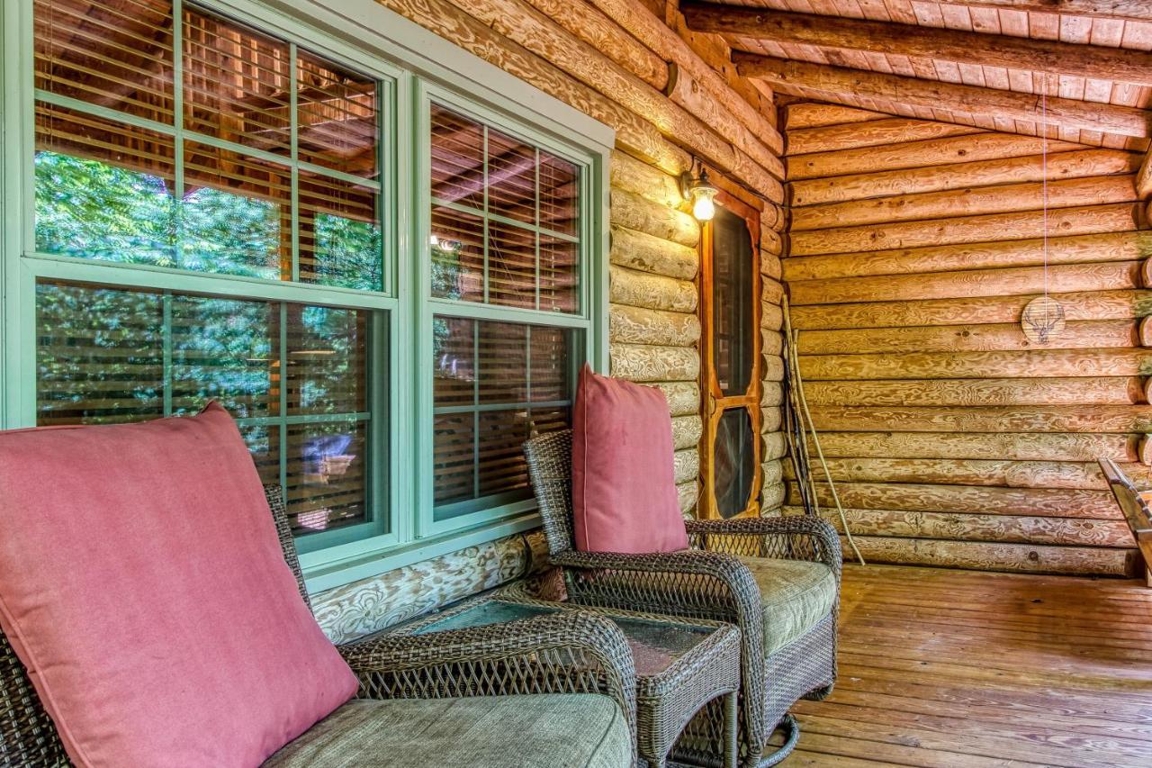 Very Private, Real Log Cabin With Hot Tub! Sevierville Bagian luar foto