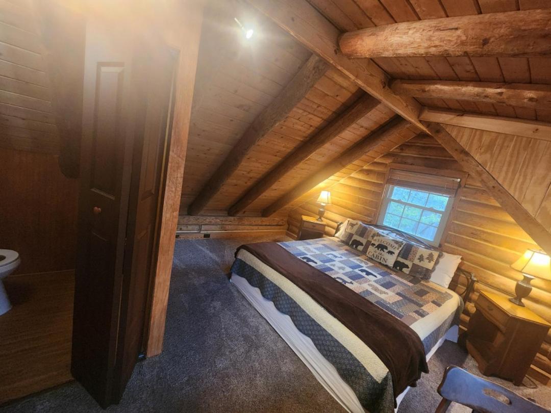 Very Private, Real Log Cabin With Hot Tub! Sevierville Bagian luar foto